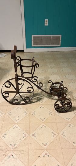 Metal Tricycle Planter