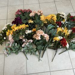 AROUND $700 VALUE ARTIFICIAL FLOWERS/ PLANTS