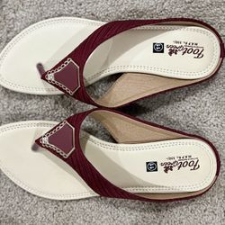 BRAND NEW WOMENS SIZE 8.5 SUMMER FLATS