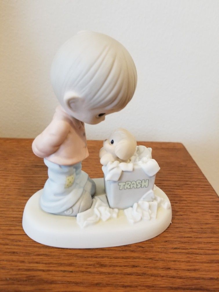 Precious Moments - You Just Can't Chuck A Good Friendship