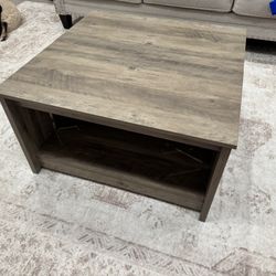 Coffee Table- Must Go 