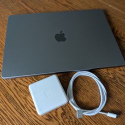 Apple MacBook Pro 16-inch w/M1 Pro Chip, 32GB RAM, 500GB SSD