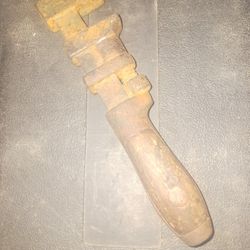 Antique Wrench L COES WRENCH CO.