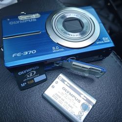 Olympus FE-Series FE-370 8.0MP 5x Digital Camera