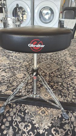 Gibraltar drum throne