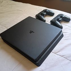 Sony PS4 Console Package