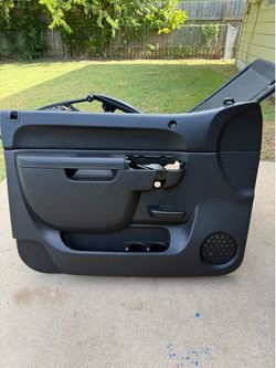 2010-2013 Silverado/Gmc driver door panel