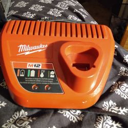 Milwaukee Battery Charger