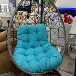 Silla colgante Para patio. Ask For price. 