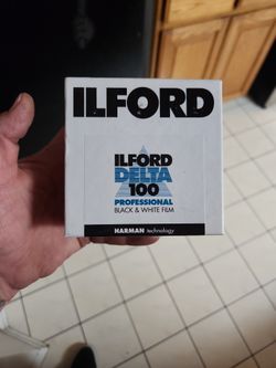 ILFORD DELTA 100 PROFESSIONAL BLACK & WHITE FILM