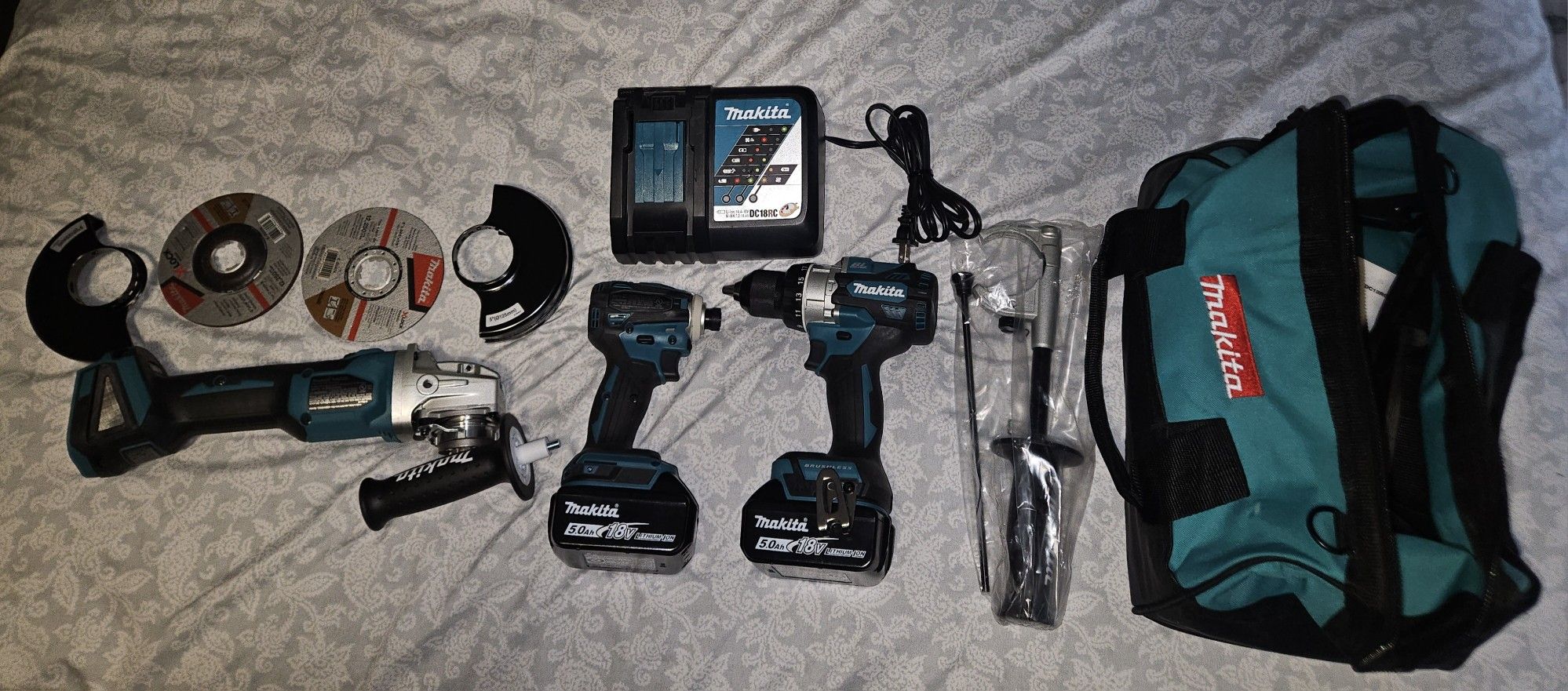 Combo De Drilles Makita 18 Voltios Brush Less Mas Grinder Todo Nuevo Nunca Usado 