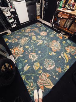 Indigo Floral Area Rug - 8x10