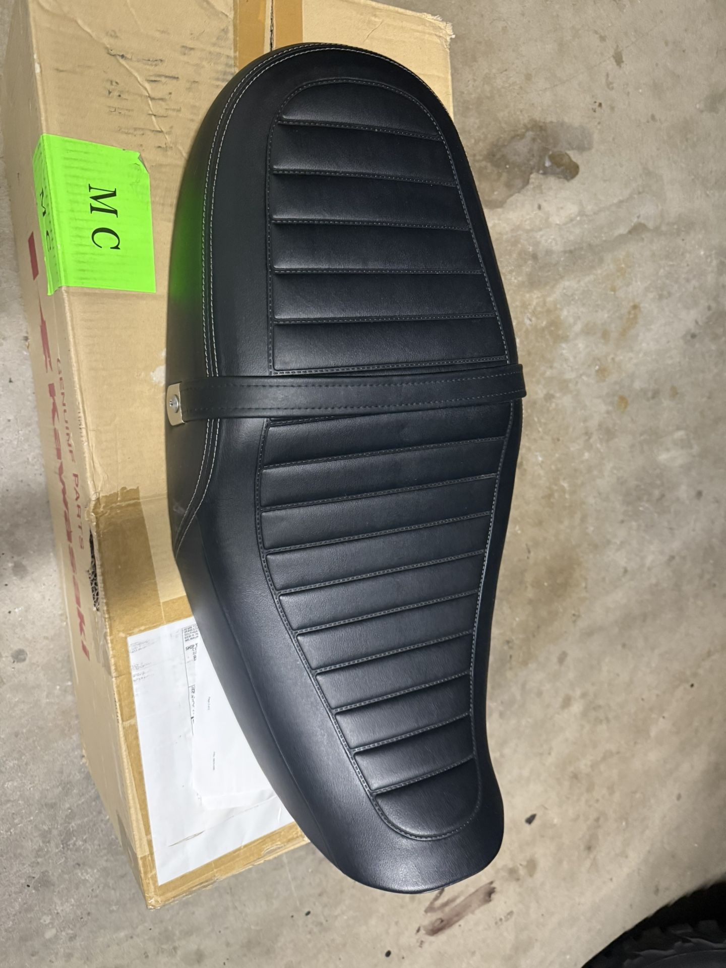 Z900rs OEM Low Seat