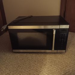 Hamilton Beach 1600W Microwave Hb61S1000