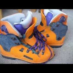 Trezeta Mountaineering Plastic Boots Sz. EU 43/ US 9.5/10.5