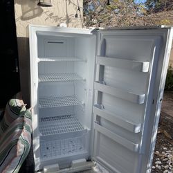 Fishing Upright Freezer & Refrigerator Midea 13.8-cu ft Convertible 13.8 CU outdoor / indoor butcher