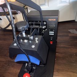 Hat heat press for making custom hats