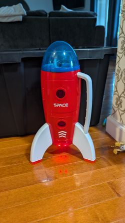 Spaceship With Rover That Counts Down With Lights