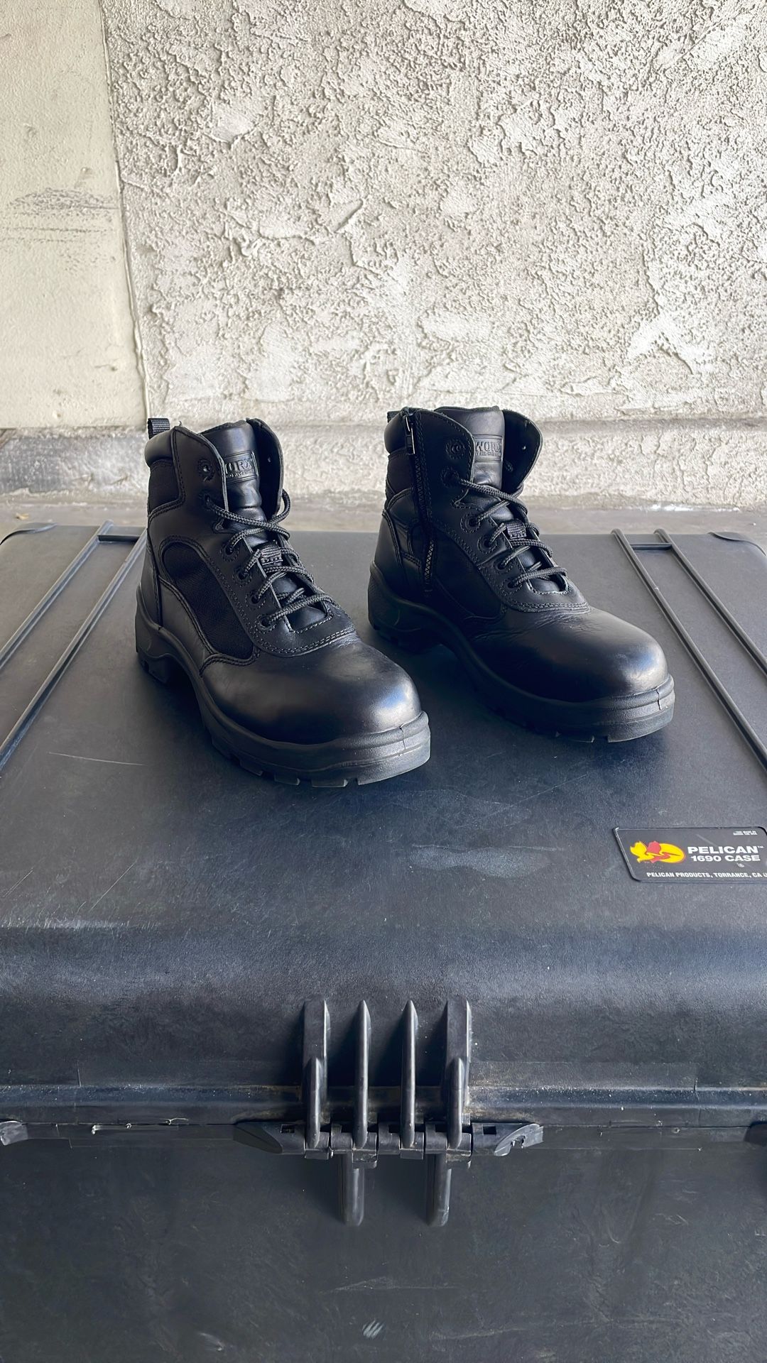 WORX Red Wing Safety Toe Boots (lowballers will be ignored)