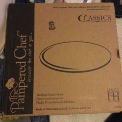 New Pampered Chef Pizza Pan