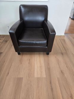 Christopher knight Freemont Bonded Leather sofa new