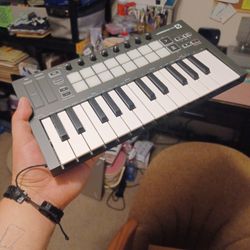 Launchkey Mini