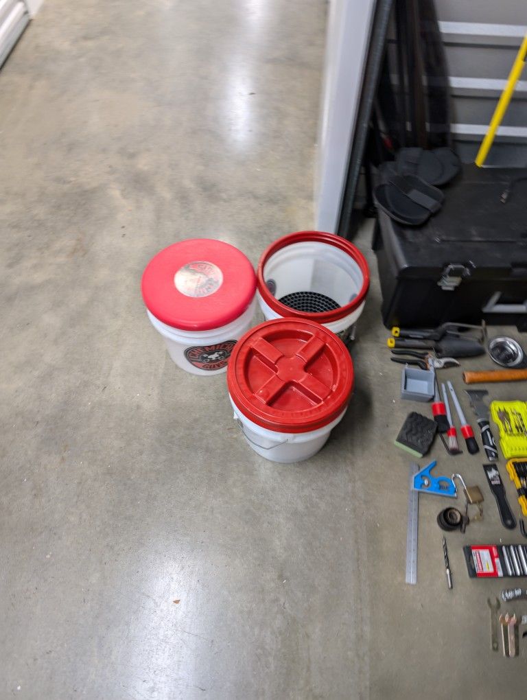 *Updated* Storage Unit Move Out Sale