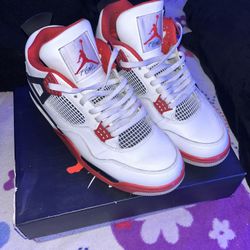 Jordan 4 Fire Red