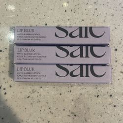 Saie Matt-Blurring Lipstick