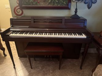 Beautiful Wurlitzer Piano