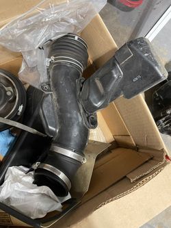 Infiniti G35 Coupe Air Intake $5 Only
