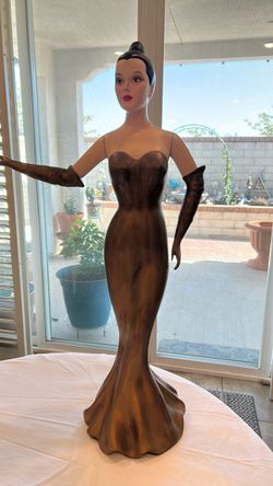 RARE Glamour Fashion Lady Figurine Statue Decorative