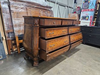 Traditional Wood Dresser with 9 Drawers