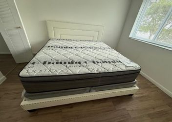 New King size mattress Pillow top with box spring set Colchones nuevos KING SIZE