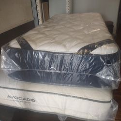 🔥💥🔥💥 $299 Twin Dreamcloud Premier 14 Inch Height Mattress $299 💥🔥💥🔥