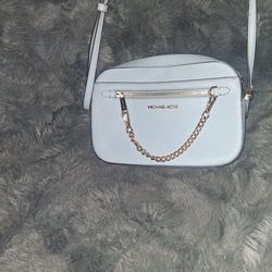 *Like New* Blue Leather  MICHEAL KORS Jet Set W/ Gold Accents