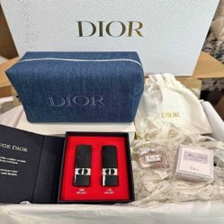 Free Your Creative Side with Professional Makeup Artist Kit young share