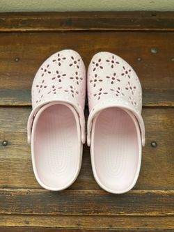 Flower crocs