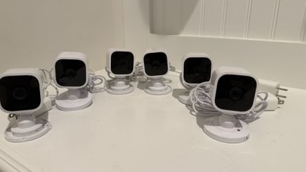 Mini Blink cameras