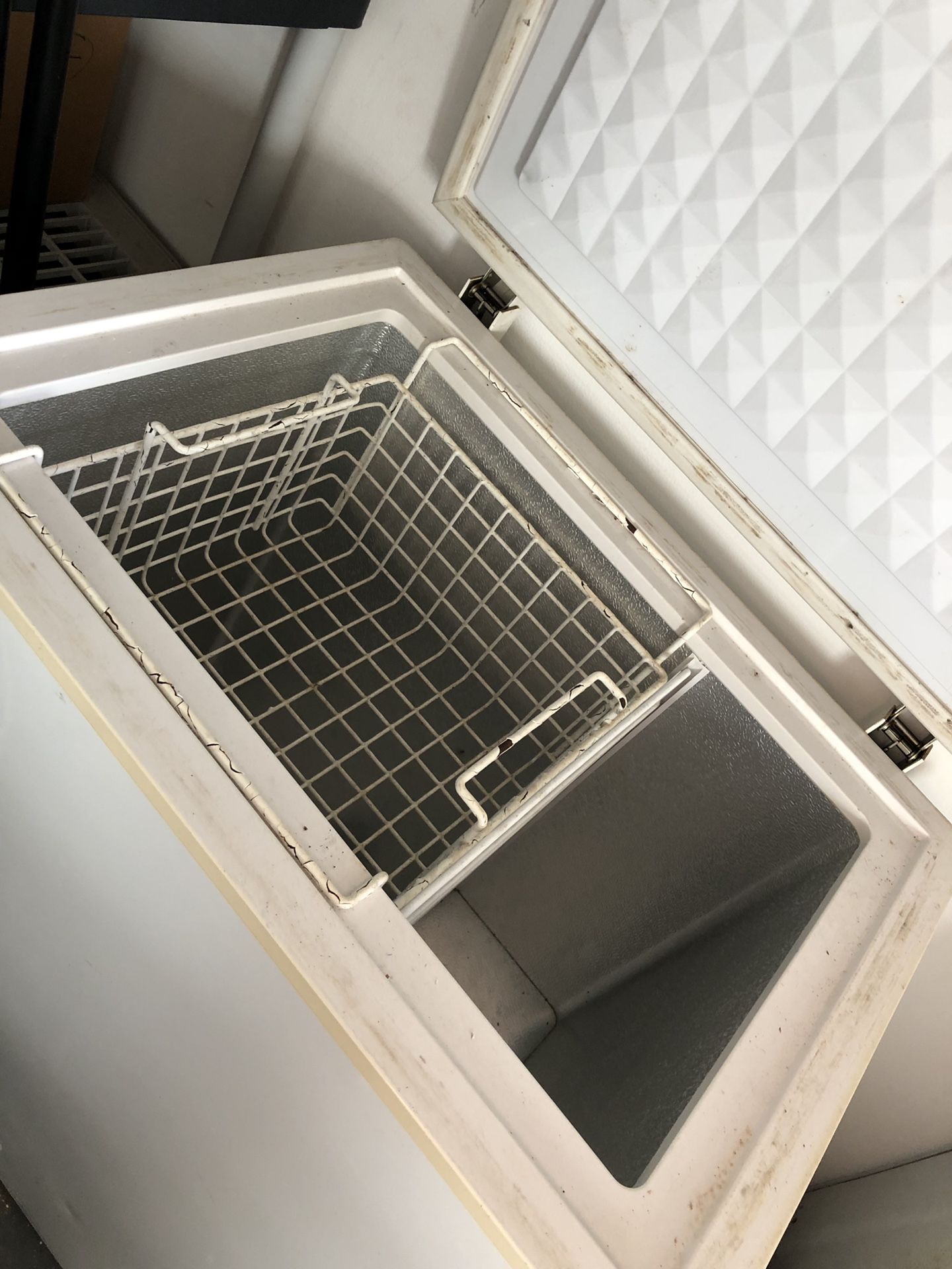 General Electric Chest Freezer for Sale in Boca Raton, FL OfferUp