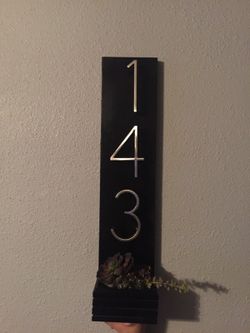 Custom house signs with floating number included