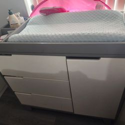 Baby Changer With Drawers And Storage