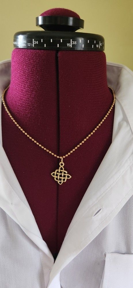 Golden Celtic Knot Jewelry