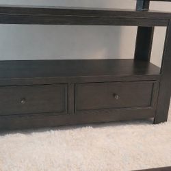 TV Stand / Console – Dark Wood – Great Condition