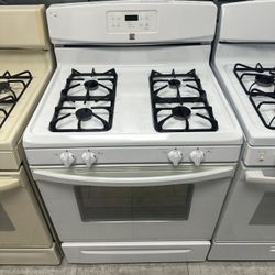 Kenmore 30 Inch Gas Stove Four Burners White Color 