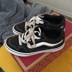 Boys Vans Size 4 