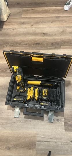 Dewalt tool set