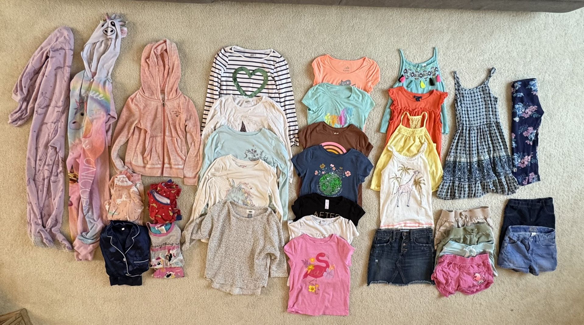 Girls clothing lot, size 8 in EUC!