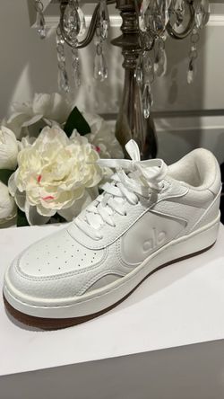 Alo authentic sneakers