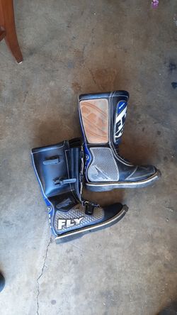 Moto boots